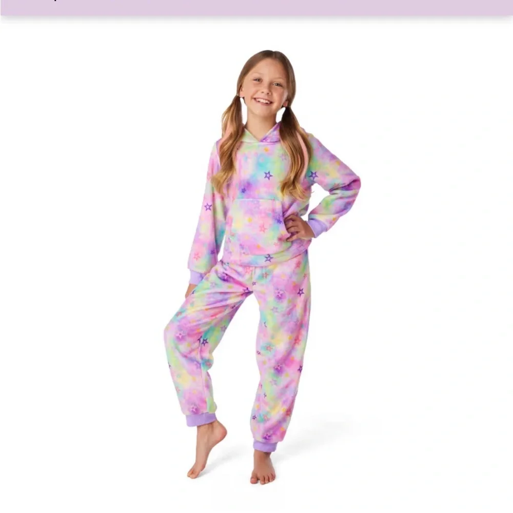 Summer’s™ Stars & Snuggles PJs for Girls (Girl of the Year™ 2025) - Picture 1 of 3